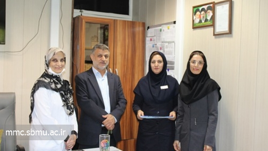 حضور نماینده معاونت توسعه سازمان و مدیریت منابع دانشگاه در مرکز مهدیه به مناسبت روز پرستار 