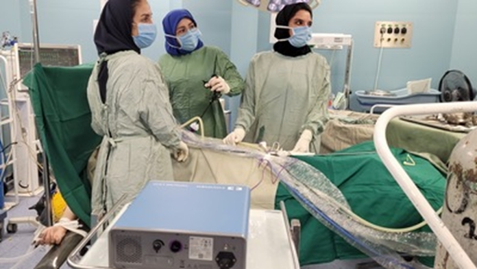 انجام عمل جراحی لاپاراسکوپی خاص مادر باردار دوقلو در 8 ماهگی  و نجات جان مادر باردار در مرکز مهدیه