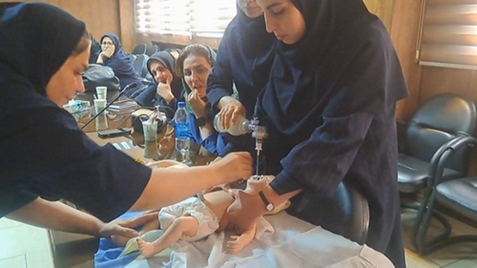 برگزاری کارگاه دو روزه احیاء قلبی ریوی نوزاد در مرکز مهدیه